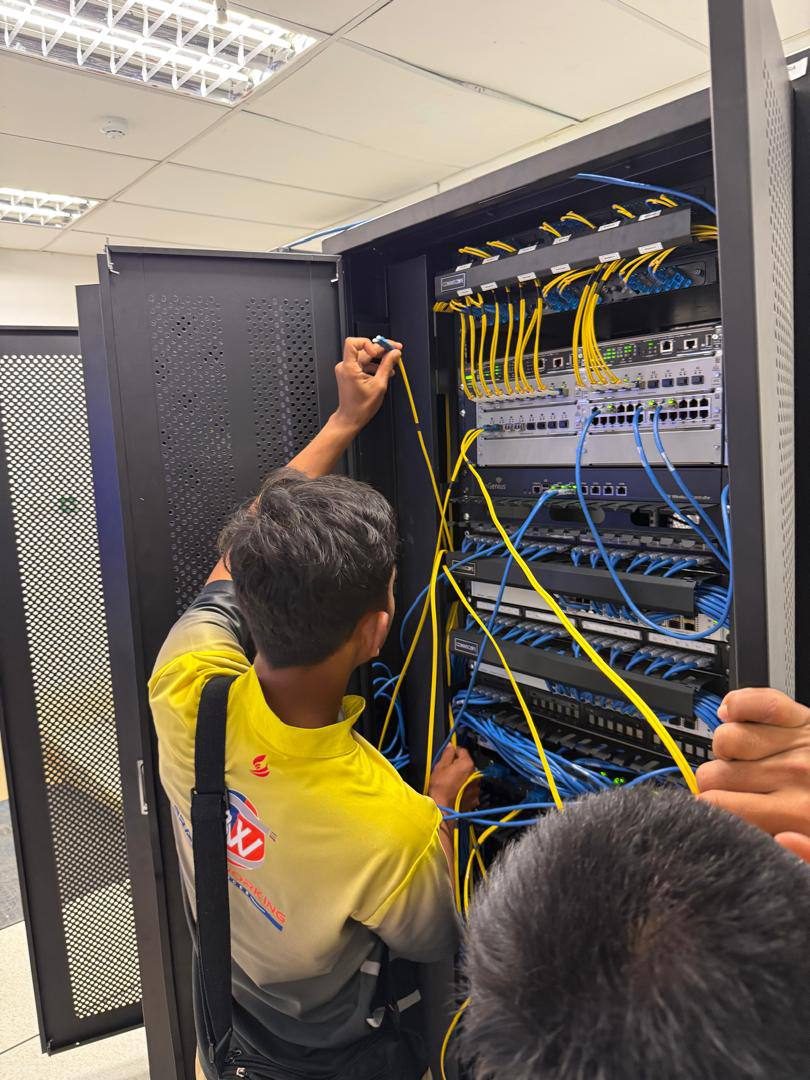 Structured network cabling and server rack infrastructure